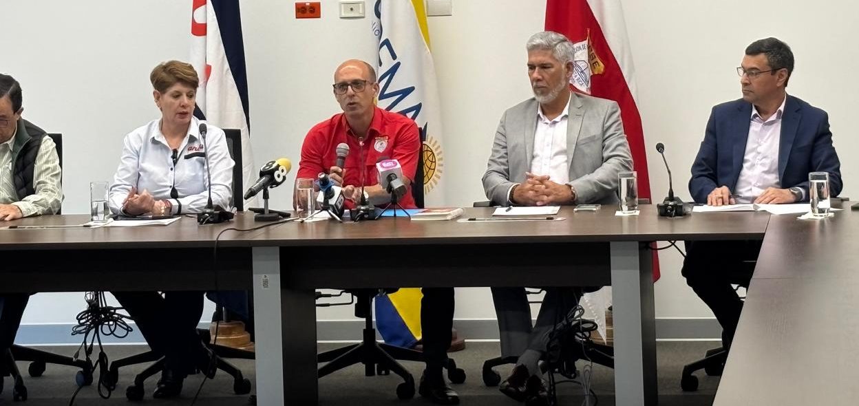 APSE se une al Magisterio Nacional en defensa de los pensionados y jubilados del RTR
