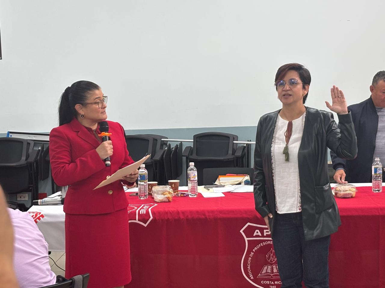 Sector sindical elige a Rocío Alfaro como su representante ante la CCSS
