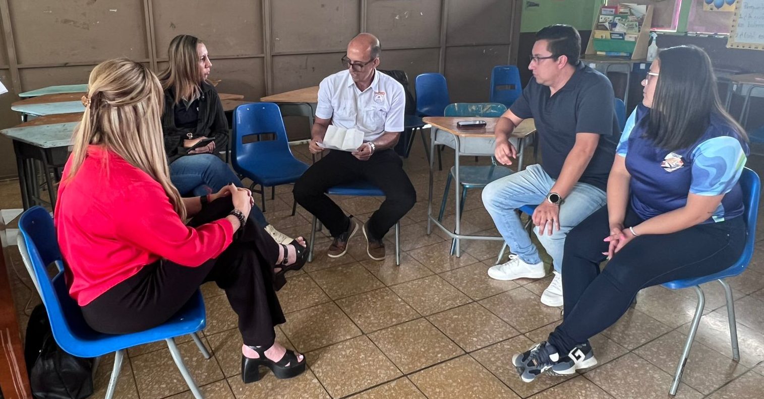 APSE acompañó a la afiliación de la Escuela de Cedros y asesoró a los compañeros trabajadores ante un conflicto institucional